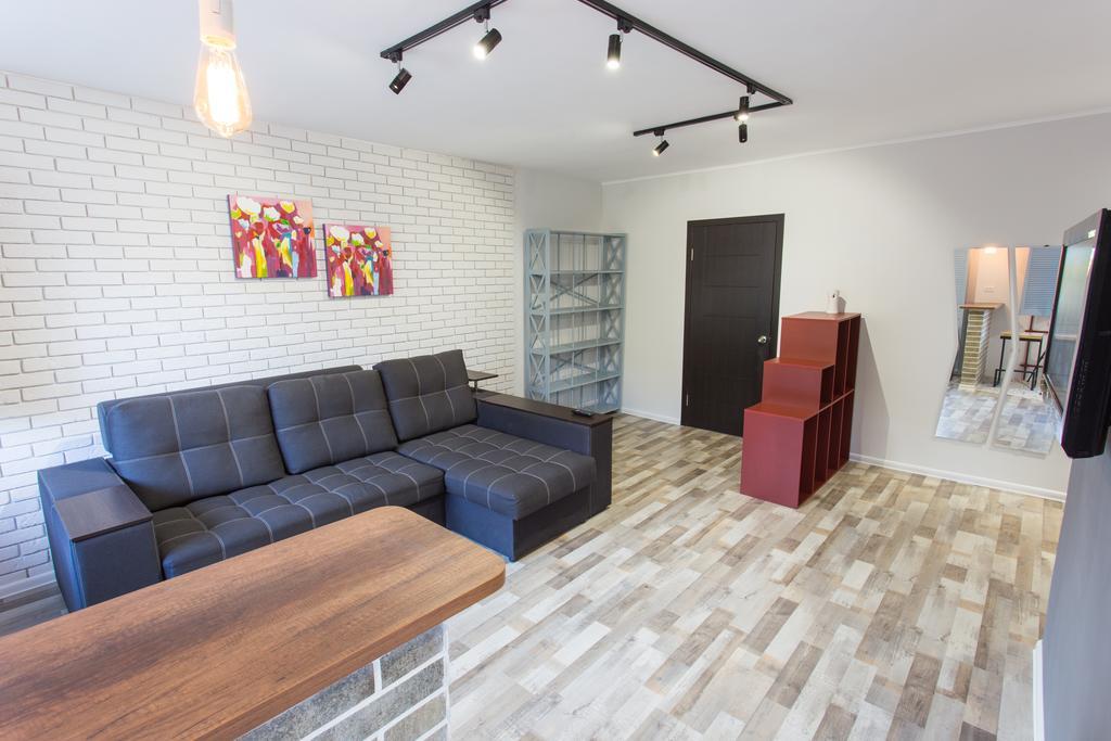 Loft Apartment Near Botanical Garden Kharkov Luaran gambar