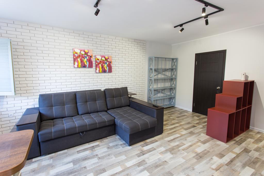 Loft Apartment Near Botanical Garden Kharkov Luaran gambar
